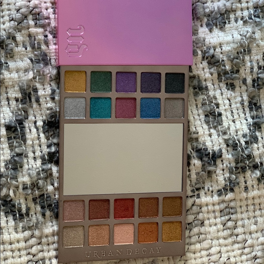 Urban Decay Heavy Metals Palette New without box